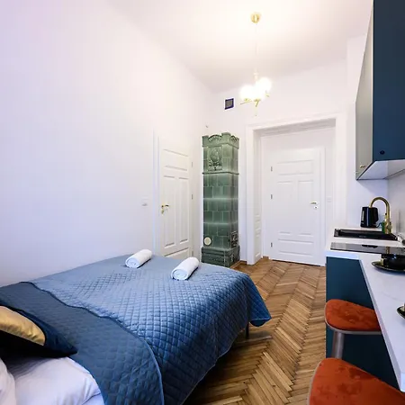 Unique Style Apartments Old Town - 25 Min From The Airport - By Homelike Krakow-3