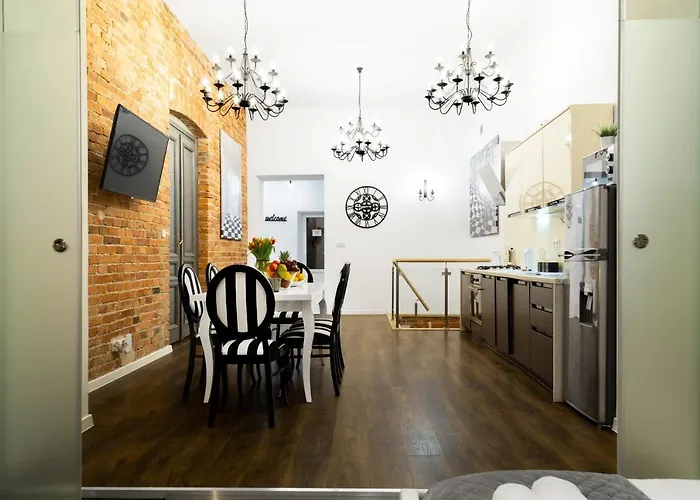 Househost : Boguslawskiego Street